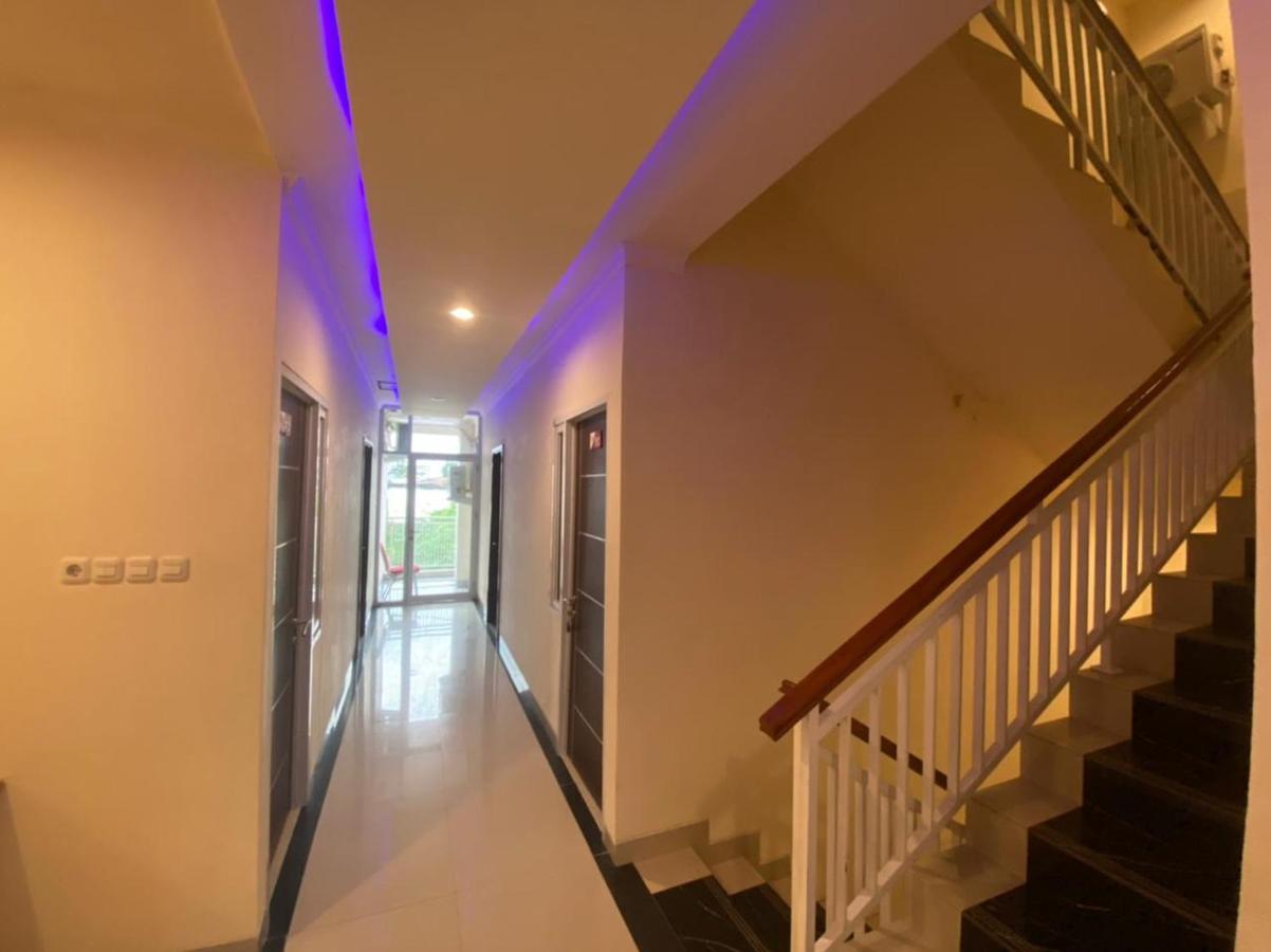 Mapala Guest House Makassar Redpartner Exterior photo